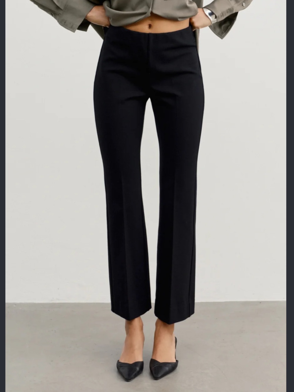 AYR The Brava Pant Italian Ponte Kick Flare Pull-On Pants Black EUC Sz XL Short